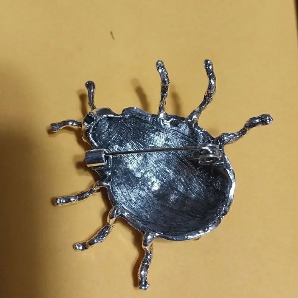 Large Enamel Ladybug...NEW  - Picture 6 of 6